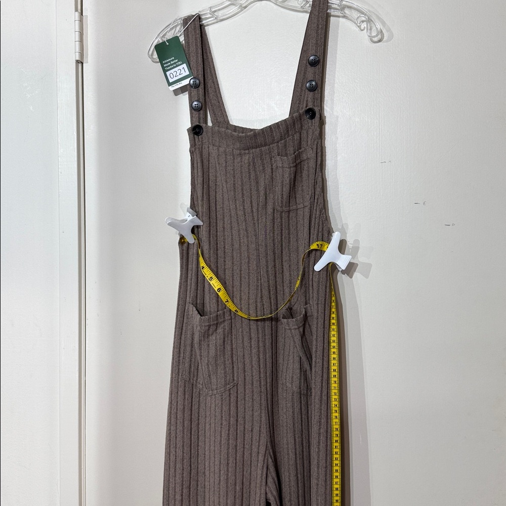 Ribbed Knit Wide-Leg Overalls in Taupe - Picture 4 of 9